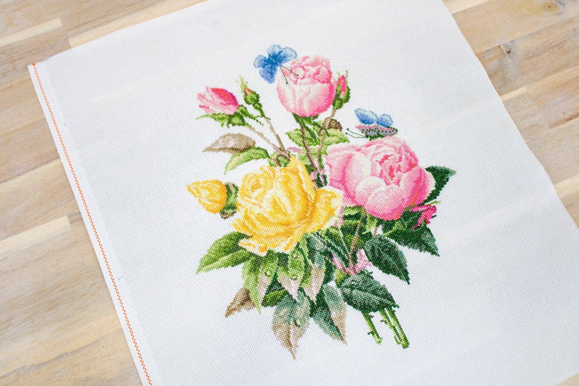 Luca-S Cross Stitch Kit- Yellow Roses and Bengal Roses BU4003 4